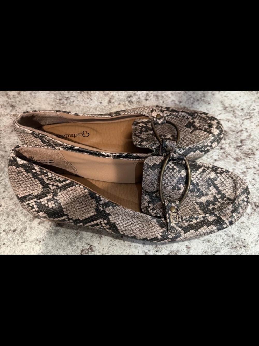 Baretraps Kellye Brown Snake Skin Gold Buckled Women’s Flat Slip On Shoes 6M